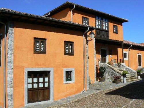 fachada hotel quintana caleyo Asturias